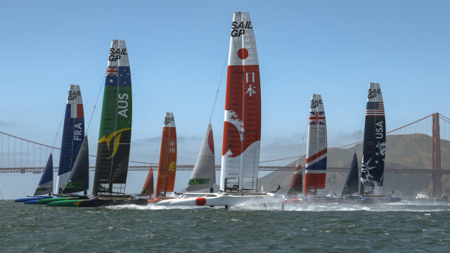 Six boats light up the Bay during practice racing